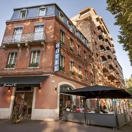 Le Cousture Hotel
